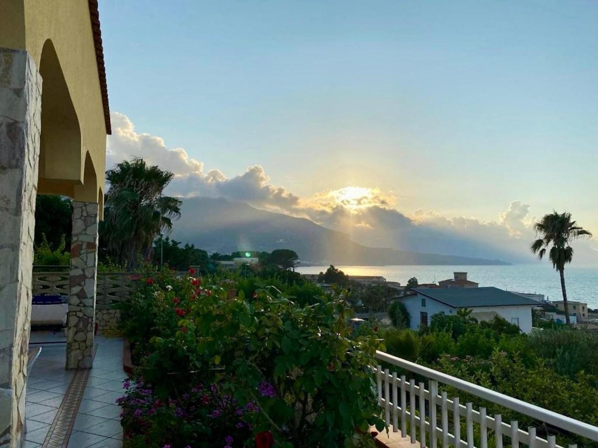 Villa Mare Giuggiola 阿尔卡莫马里纳 外观 照片